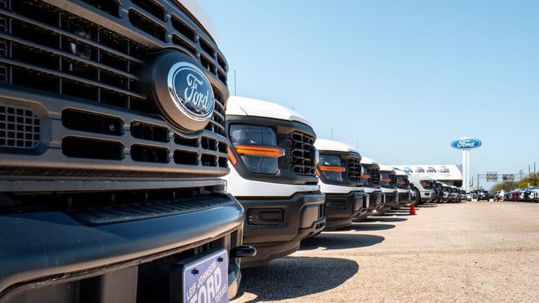 自動車の「駆け込み購入」が増加、トランプ関税の発動控え　米