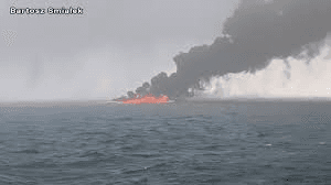 貨物船とタンカーが衝突し炎上　船員1人行方不明　イギリス北東部沖