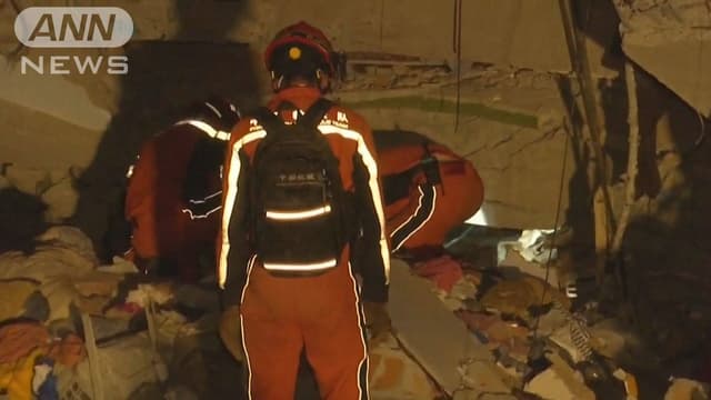 <p>ミャンマー<ruby><rb><span class="jlpt-n4" word="地震">地震</span></rb><rt>じしん</rt></ruby> <ruby><rb><span class="unknown" word="死者">死者</span></rb><rt>ししゃ</rt></ruby>2000<ruby><rb><span class="jlpt-n5" word="人">人</span></rb><rt>にん</rt></ruby><ruby><rb><span class="jlpt-n1" word="超">超</span></rb><rt>ちょう</rt></ruby>　タイ<ruby><rb><span class="unknown" word="倒壊">倒壊</span></rb><rt>とうかい</rt></ruby><span class="jlpt-n4" word="ビル">ビル</span>に“<ruby><rb><span class="unknown" word="低">低</span></rb><rt>てい</rt></ruby><ruby><rb><span class="jlpt-n1" word="品質">品質</span></rb><rt>ひんしつ</rt></ruby>”<ruby><rb><span class="unknown" word="鉄筋">鉄筋</span></rb><rt>てっきん</rt></ruby>か</p>