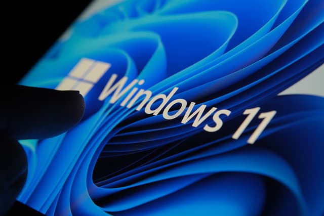 Windows 10の<ruby ><rb>サポート</rb><rt>さぽーと</rt></ruby><ruby ><rb><span class="jlpt-n2" word="終了">終了</span></rb><rt>しゅうりょう</rt></ruby>とWindows 11への<ruby ><rb><span class="jlpt-n1" word="移行">移行</span></rb><rt>いこう</rt></ruby>の<ruby ><rb>難</rb><rt>むずか</rt></ruby>しさ