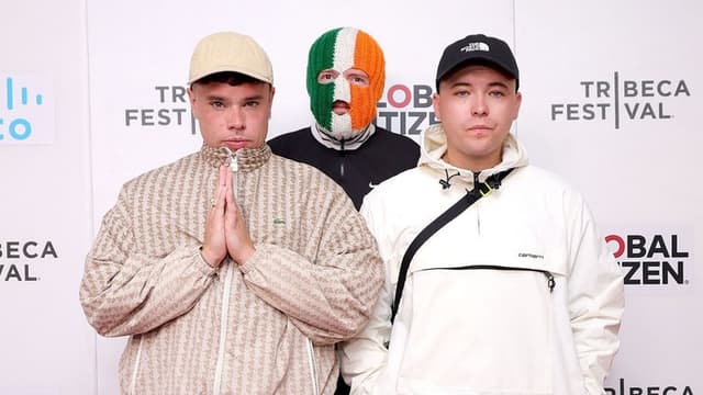 <ruby ><rb>イギリス</rb><rt>いぎりす</rt></ruby>のヒップホップ<span class="jlpt-n3" word="グループ">グループ</span>、<ruby ><rb><span class="jlpt-n4" word="警察">警察</span></rb><rt>けいさつ</rt></ruby>にしらべられる