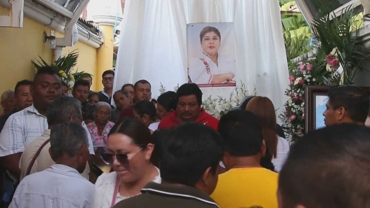 メキシコで市長選の候補者がライブ配信中に撃たれて死亡