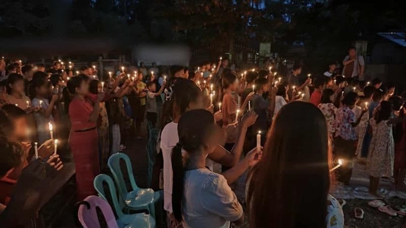 ミャンマーでお寺のお祭りに空爆　子どももふくめて24人がなくなる