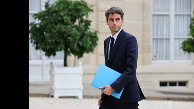 <ruby ><rb><span class="" word="フ">フ</span><span class="" word="ラ">ラ</span><span class="" word="ン">ン</span><span class="" word="ス">ス</span></rb><rt>フランス</rt></ruby><span class="" word="で">で</span><ruby ><rb><span class="" word="9">9</span><span class="jlpt-n1" word="歳">歳</span></rb><rt>きゅうさい</rt></ruby><span class="" word="の">の</span><ruby ><rb><span class="" word="女">女</span></rb><rt>おんな</rt></ruby><span class="" word="の">の</span><ruby ><rb><span class="" word="子">子</span></rb><rt>こ</rt></ruby><span class="" word="が">が</span><span class="" word="い">い</span><span class="" word="じ">じ</span><span class="" word="め">め</span><span class="" word="で">で</span><ruby ><rb><span class="jlpt-n3" word="自殺">自殺</span></rb><rt>じさつ</rt></ruby><span class="" word="か">か</span>