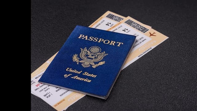 <ruby ><rb><span class="jlpt-n4" word="世界">世界</span></rb><rt>せかい</rt></ruby><span class="" word="で">で</span><ruby ><rb><span class="jlpt-n3" word="一番">一番</span></rb><rt>いちばん</rt></ruby><ruby ><rb><span class="" word="強">強</span></rb><rt>つよ</rt></ruby><span class="" word="い">い</span><span class="jlpt-n3" word="パスポート">パスポート</span><span class="" word="、">、</span><ruby ><rb><span class="jlpt-n3" word="日本">日本</span></rb><rt>にほん</rt></ruby><span class="" word="は">は</span><span class="" word="3">3</span><ruby ><rb><span class="jlpt-n3" word="位">位</span></rb><rt>い</rt></ruby><span class="" word="に">に</span><ruby ><rb><span class="" word="下">下</span></rb><rt>さ</rt></ruby><span class="" word="が">が</span><span class="" word="る">る</span>