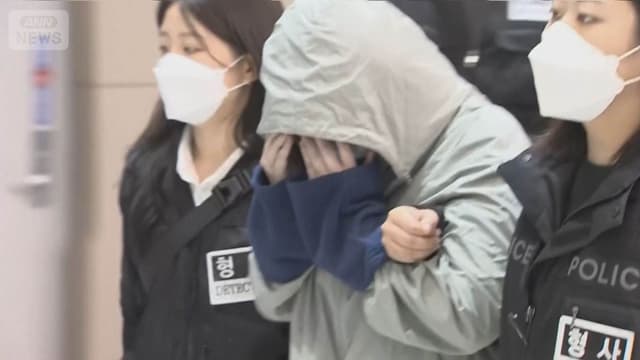 <span class="" word="カ">カ</span><span class="" word="ン">ン</span><span class="" word="ボ">ボ</span><span class="" word="ジ">ジ</span><span class="" word="ア">ア</span><span class="" word="で">で</span><span class="" word="つ">つ</span><span class="" word="か">か</span><span class="" word="ま">ま</span><span class="" word="っ">っ</span><span class="" word="た">た</span><ruby ><rb><span class="unknown" word="韓国">韓国</span><span class="jlpt-n5" word="人">人</span></rb><rt>かんこくじん</rt></ruby><span class="" word="が">が</span><ruby ><rb><span class="" word="韓">韓</span><span class="" word="国">国</span></rb><rt>かんこく</rt></ruby><span class="" word="に">に</span><ruby ><rb><span class="" word="帰">帰</span></rb><rt>かえ</rt></ruby><span class="" word="る">る</span>