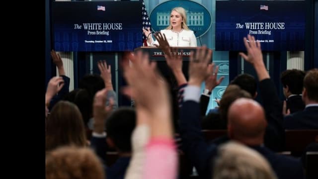 <span class="jlpt-n4" word="アメリカ">アメリカ</span><span class="" word="、">、</span><span class="" word="ロ">ロ</span><span class="" word="シ">シ</span><span class="" word="ア">ア</span><span class="" word="に">に</span><ruby ><rb><span class="" word="強">強</span></rb><rt>つよ</rt></ruby><span class="" word="い">い</span><ruby ><rb><span class="jlpt-n1" word="制裁">制裁</span></rb><rt>せいさい</rt></ruby><span class="" word="を">を</span><span class="" word="す">す</span><span class="" word="る">る</span>