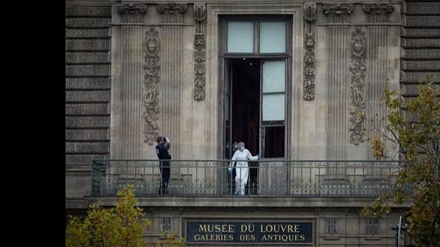 <span class="" word="ル">ル</span><span class="" word="ー">ー</span><span class="" word="ブ">ブ</span><span class="" word="ル">ル</span><ruby ><rb><span class="" word="美">美</span><span class="" word="術">術</span><span class="" word="館">館</span></rb><rt>びじゅつかん</rt></ruby><span class="" word="で">で</span><ruby ><rb><span class="jlpt-n3" word="宝石">宝石</span></rb><rt>ほうせき</rt></ruby><span class="" word="が">が</span><span class="" word="ぬ">ぬ</span><span class="" word="す">す</span><span class="" word="ま">ま</span><span class="" word="れ">れ</span><span class="" word="る">る</span><span class="" word="　">　</span><ruby ><rb><span class="jlpt-n5" word="何">何</span><span class="jlpt-n5" word="人">人</span></rb><rt>なんにん</rt></ruby><span class="" word="か">か</span><span class="" word="の">の</span><ruby ><rb><span class="" word="人">人</span></rb><rt>ひと</rt></ruby><span class="" word="が">が</span><span class="" word="つ">つ</span><span class="" word="か">か</span><span class="" word="ま">ま</span><span class="" word="る">る</span>