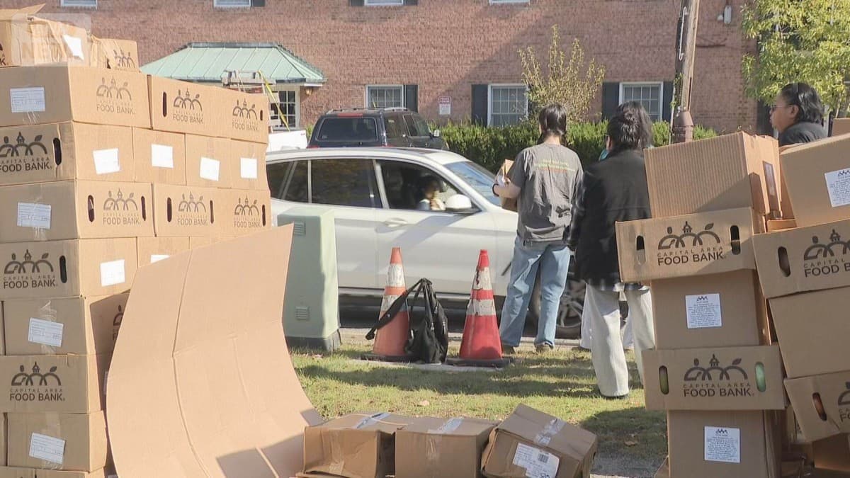 アメリカの政府が一部しまって、食べ物の助けが大変になる