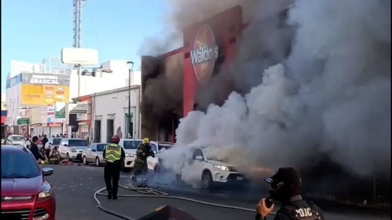 メキシコの店で火事　23人がなくなる