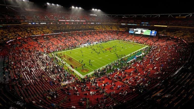 ワシントン・コマンダーズの新しいスタジアムに「トランプ・スタジアム」と言う名前？