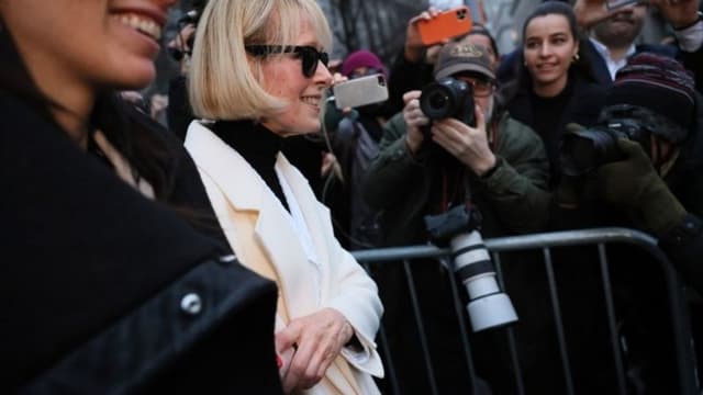 <span class="jlpt-n3" word="トランプ">トランプ</span><ruby ><rb><span class="jlpt-n5" word="前">前</span></rb><rt>ぜん</rt></ruby><ruby ><rb><span class="jlpt-n3" word="大統領">大統領</span></rb><rt>だいとうりょう</rt></ruby><span class="" word="、">、</span><ruby ><rb><span class="jlpt-n3" word="裁判">裁判</span></rb><rt>さいばん</rt></ruby><span class="" word="の">の</span><ruby ><rb><span class="jlpt-n3" word="結果">結果</span></rb><rt>けっか</rt></ruby><span class="" word="に">に</span><ruby ><rb><span class="jlpt-n3" word="不満">不満</span></rb><rt>ふまん</rt></ruby><span class="" word="で">で</span><ruby ><rb><span class="unknown" word="最高裁">最高裁</span></rb><rt>さいこうさい</rt></ruby><span class="" word="に">に</span><ruby ><rb><span class="jlpt-n3" word="お">お</span><span class="unknown" word="願">願</span><span class="" word="い">い</span></rb><rt>おねが</rt></ruby><span class="" word="い">い</span>