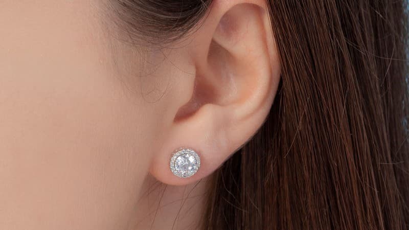 ピアスをしないほうがいい所