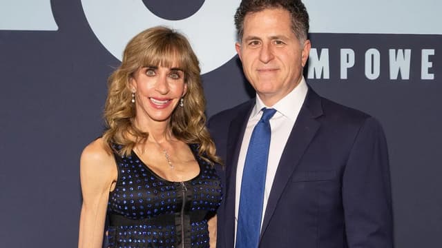 <ruby ><rb><span class="jlpt-n4" word="米">米</span></rb><rt>べい</rt></ruby><ruby ><rb><span class="jlpt-n1" word="資産">資産</span><span class="jlpt-n5" word="家">家</span></rb><rt>しさんか</rt></ruby><span class="" word="デ">デ</span><span class="" word="ル">ル</span><ruby ><rb><span class="jlpt-n3" word="氏">氏</span></rb><rt>し</rt></ruby><ruby ><rb><span class="jlpt-n2" word="夫妻">夫妻</span></rb><rt>ふさい</rt></ruby><span class="" word="、">、</span><ruby ><rb><span class="" word="子">子</span></rb><rt>こ</rt></ruby><span class="" word="ど">ど</span><span class="" word="も">も</span><ruby ><rb><span class="" word="向">向</span></rb><rt>む</rt></ruby><span class="" word="け">け</span><ruby ><rb><span class="" word="資">資</span><span class="" word="産">産</span><span class="jlpt-n1" word="形成">形成</span><span class="jlpt-n3" word="制度">制度</span></rb><rt>しさんけいせいせいど</rt></ruby><span class="" word="「">「</span><span class="jlpt-n3" word="トランプ">トランプ</span><span class="" word="・">・</span><span class="" word="ア">ア</span><span class="" word="カ">カ</span><span class="" word="ウ">ウ</span><span class="" word="ン">ン</span><span class="" word="ト">ト</span><span class="" word="」">」</span><span class="" word="へ">へ</span><ruby ><rb><span class="jlpt-n3" word="約">約</span></rb><rt>やく</rt></ruby><span class="" word="9">9</span><span class="" word="7">7</span><span class="" word="0">0</span><span class="" word="0">0</span><ruby ><rb><span class="jlpt-n4" word="億">億</span><span class="jlpt-n3" word="円">円</span></rb><rt>おくえん</rt></ruby><span class="" word="を">を</span><ruby ><rb><span class="jlpt-n3" word="寄付">寄付</span></rb><rt>きふ</rt></ruby><span class="" word="―">―</span><span class="" word="―">―</span><ruby ><rb><span class="jlpt-n4" word="社会">社会</span><span class="jlpt-n1" word="的">的</span></rb><rt>しゃかいてき</rt></ruby><ruby ><rb><span class="jlpt-n1" word="格差">格差</span></rb><rt>かくさ</rt></ruby><ruby ><rb><span class="jlpt-n1" word="是正">是正</span></rb><rt>ぜせい</rt></ruby><span class="" word="に">に</span><ruby ><rb><span class="" word="向">向</span></rb><rt>む</rt></ruby><span class="" word="け">け</span><span class="" word="た">た</span><ruby ><rb><span class="" word="新">新</span></rb><rt>あたら</rt></ruby><span class="" word="た">た</span><span class="" word="な">な</span><ruby ><rb><span class="jlpt-n5" word="一">一</span><span class="jlpt-n1" word="歩">歩</span></rb><rt>いっぽ</rt></ruby>