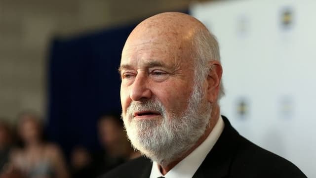 <ruby ><rb><span class="jlpt-n5" word="映画">映画</span><span class="jlpt-n3" word="監督">監督</span></rb><rt>えいがかんとく</rt></ruby><span class="" word="と">と</span><ruby ><rb><span class="jlpt-n3" word="俳優">俳優</span></rb><rt>はいゆう</rt></ruby><span class="" word="の">の</span><span class="" word="ロ">ロ</span><span class="" word="ブ">ブ</span><span class="" word="・">・</span><span class="" word="ラ">ラ</span><span class="" word="イ">イ</span><span class="" word="ナ">ナ</span><span class="" word="ー">ー</span><span class="jlpt-n1" word="さん">さん</span><span class="" word="が">が</span><ruby ><rb><span class="" word="亡">亡</span></rb><rt>な</rt></ruby><span class="" word="く">く</span><span class="" word="な">な</span><span class="" word="り">り</span><span class="" word="ま">ま</span><span class="" word="し">し</span><span class="" word="た">た</span>