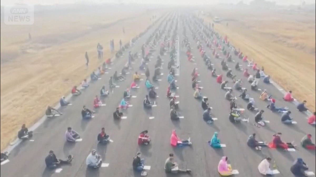 インドで飛行場で予備役のテスト