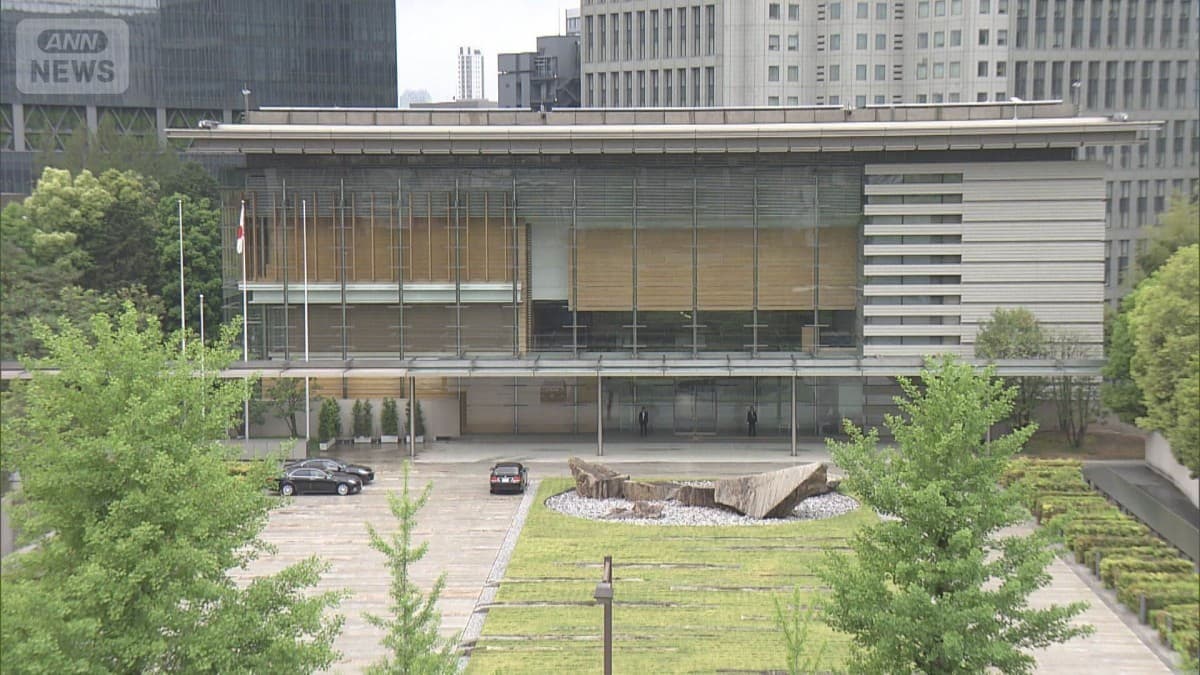 来年の日本の予算は122兆3000億円になります