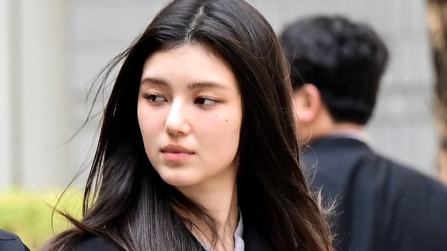 <span class="" word="A">A</span><span class="" word="D">D</span><span class="" word="O">O</span><span class="" word="R">R</span><span class="" word="、">、</span><span class="" word="N">N</span><span class="" word="e">e</span><span class="" word="w">w</span><span class="" word="J">J</span><span class="" word="e">e</span><span class="" word="a">a</span><span class="" word="n">n</span><span class="" word="s">s</span><span class="" word="ダ">ダ</span><span class="" word="ニ">ニ</span><span class="" word="エ">エ</span><span class="" word="ル">ル</span><span class="" word="に">に</span><ruby ><rb><span class="jlpt-n3" word="損害">損害</span><span class="jlpt-n1" word="賠償">賠償</span></rb><rt>そんがいばいしょう</rt></ruby><span class="" word="を">を</span><ruby ><rb><span class="" word="求">求</span></rb><rt>もと</rt></ruby><span class="" word="め">め</span><span class="" word="る">る</span>