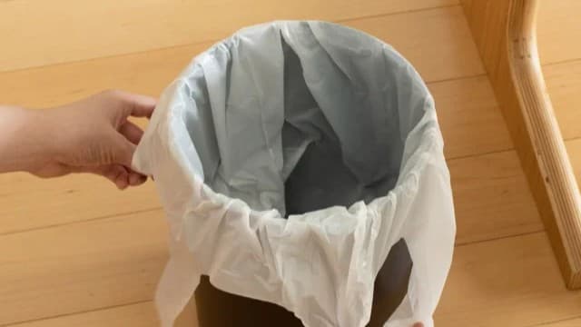 ゴミ箱にビニール袋を簡単にセットする方法
