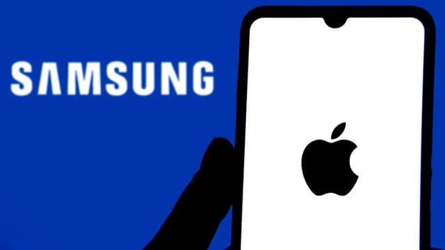 <span class="" word="ア">ア</span><span class="" word="ッ">ッ</span><span class="" word="プ">プ</span><span class="" word="ル">ル</span><span class="" word="の">の</span><ruby><rb><span class="" word="折">折</span></rb><rt>お</rt></ruby><span class="" word="り">り</span><span class="" word="た">た</span><span class="" word="た">た</span><span class="" word="み">み</span><span class="" word="ス">ス</span><span class="" word="マ">マ</span><span class="" word="ホ">ホ</span><span class="" word="、">、</span><span class="" word="i">i</span><span class="" word="P">P</span><span class="" word="h">h</span><span class="" word="o">o</span><span class="" word="n">n</span><span class="" word="e">e</span> <span class="" word="F">F</span><span class="" word="o">o</span><span class="" word="l">l</span><span class="" word="d">d</span><span class="" word="が">が</span><span class="" word="デ">デ</span><span class="" word="ィ">ィ</span><span class="" word="ス">ス</span><span class="" word="プ">プ</span><span class="" word="レ">レ</span><span class="" word="イ">イ</span><span class="" word="の">の</span><ruby><rb><span class="jlpt-n2" word="強化">強化</span></rb><rt>きょうか</rt></ruby><span class="" word="へ">へ</span><br>