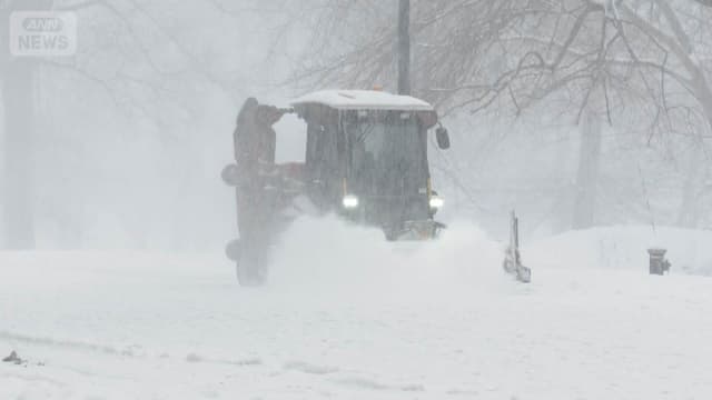 <span class="jlpt-n4" word="アメリカ">アメリカ</span><span class="" word="で">で</span><span class="jlpt-n5" word="とても">とても</span><span class="" word="さ">さ</span><span class="" word="む">む</span><span class="" word="い">い</span><ruby ><rb><span class="jlpt-n5" word="天気">天気</span></rb><rt>てんき</rt></ruby><span class="" word="　">　</span><span class="jlpt-n5" word="たくさん">たくさん</span><span class="" word="の">の</span><ruby ><rb><span class="jlpt-n5" word="家">家</span></rb><rt>いえ</rt></ruby><span class="" word="が">が</span><span class="" word="で">で</span><span class="" word="ん">ん</span><span class="" word="き">き</span><span class="" word="な">な</span><span class="" word="し">し</span>