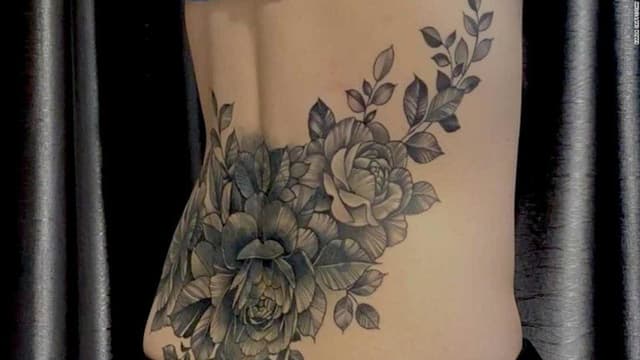 <ruby><rb><span class="jlpt-n5" word="二">二</span><span class="jlpt-n5" word="十">十</span><span class="jlpt-n5" word="年">年</span></rb><rt>にじゅうねん</rt></ruby><ruby><rb><span class="" word="越">越</span></rb><rt>ご</rt></ruby><span class="" word="し">し</span><span class="" word="の">の</span><ruby><rb><span class="unknown" word="旅先">旅先</span></rb><rt>たびさき</rt></ruby><span class="" word="タ">タ</span><span class="" word="ト">ト</span><span class="" word="ゥ">ゥ</span><span class="" word="ー">ー</span><span class="" word="、">、</span><span class="jlpt-n2" word="カバー">カバー</span><span class="jlpt-n1" word="アップ">アップ</span><span class="" word="に">に</span><ruby><rb><span class="" word="至">至</span></rb><rt>いた</rt></ruby><span class="" word="る">る</span><ruby><rb><span class="jlpt-n1" word="自己">自己</span><span class="jlpt-n1" word="再生">再生</span></rb><rt>じこさいせい</rt></ruby><span class="" word="の">の</span><ruby><rb><span class="jlpt-n3" word="記録">記録</span></rb><rt>きろく</rt></ruby>