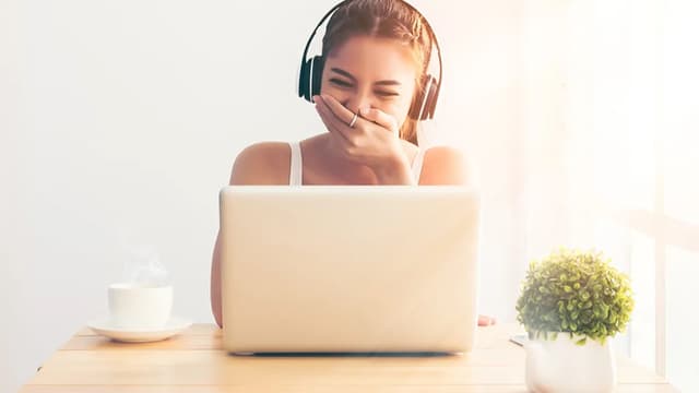 <ruby><rb><span class="jlpt-n3" word="笑顔">笑顔</span></rb><rt>えがお</rt></ruby><span class="" word="の">の</span><ruby><rb><span class="jlpt-n1" word="生理">生理</span><span class="jlpt-n1" word="作用">作用</span></rb><rt>せいりさよう</rt></ruby><span class="" word="と">と</span><span class="" word="ジ">ジ</span><span class="" word="ェ">ェ</span><span class="" word="ー">ー</span><span class="" word="ム">ム</span><span class="" word="ズ">ズ</span><span class="" word="＝">＝</span><span class="" word="ラ">ラ</span><span class="" word="ン">ン</span><span class="" word="ゲ">ゲ</span><ruby><rb><span class="jlpt-n3" word="説">説</span></rb><rt>せつ</rt></ruby>