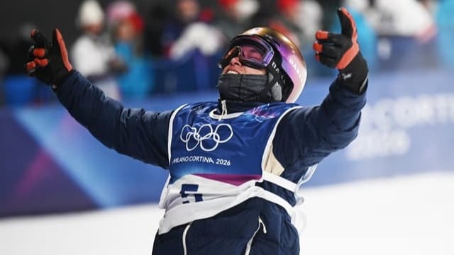 <span class="" word="ス">ス</span><span class="" word="ノ">ノ</span><span class="" word="ー">ー</span><span class="" word="ボ">ボ</span><span class="" word="ー">ー</span><span class="" word="ド">ド</span><span class="" word="で">で</span><ruby ><rb><span class="jlpt-n3" word="日本">日本</span></rb><rt>にほん</rt></ruby><span class="" word="の">の</span><ruby ><rb><span class="unknown" word="木村">木村</span></rb><rt>きむら</rt></ruby><span class="jlpt-n1" word="さん">さん</span><span class="" word="が">が</span><ruby ><rb><span class="" word="金">金</span></rb><rt>きん</rt></ruby><span class="" word="メ">メ</span><span class="" word="ダ">ダ</span><span class="" word="ル">ル</span>