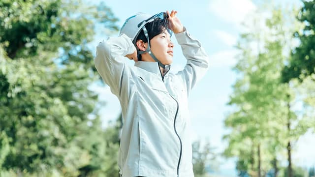 <ruby ><rb><span class="" word="新">新</span></rb><rt>あたら</rt></ruby><span class="" word="し">し</span><span class="" word="い">い</span><ruby ><rb><span class="jlpt-n5" word="仕事">仕事</span></rb><rt>しごと</rt></ruby><span class="" word="の">の</span><ruby ><rb><span class="" word="学">学</span></rb><rt>まな</rt></ruby><span class="" word="び">び</span><span class="" word="を">を</span><ruby ><rb><span class="" word="思">思</span></rb><rt>おも</rt></ruby><span class="" word="い">い</span><ruby ><rb><span class="" word="出">出</span></rb><rt>で</rt></ruby><span class="" word="だ">だ</span><span class="" word="け">け</span><span class="" word="に">に</span><span class="" word="し">し</span><span class="" word="な">な</span><span class="" word="い">い</span><ruby ><rb><span class="jlpt-n3" word="方法">方法</span></rb><rt>ほうほう</rt></ruby>