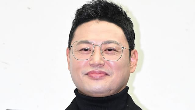 <span class="" word="B">B</span><span class="" word="T">T</span><span class="" word="S">S</span><span class="" word="の">の</span><ruby ><rb><span class="jlpt-n3" word="元">元</span></rb><rt>もと</rt></ruby><span class="" word="ト">ト</span><span class="" word="レ">レ</span><span class="" word="ー">ー</span><span class="" word="ナ">ナ</span><span class="" word="ー">ー</span><span class="" word="、">、</span><span class="" word="ヤ">ヤ</span><span class="" word="ン">ン</span><span class="" word="・">・</span><span class="" word="チ">チ</span><span class="" word="ス">ス</span><span class="" word="ン">ン</span><span class="jlpt-n1" word="さん">さん</span><span class="" word="の">の</span><ruby ><rb><span class="" word="新">新</span></rb><rt>あたら</rt></ruby><span class="" word="し">し</span><span class="" word="い">い</span><ruby ><rb><span class="jlpt-n4" word="生活">生活</span></rb><rt>せいかつ</rt></ruby>