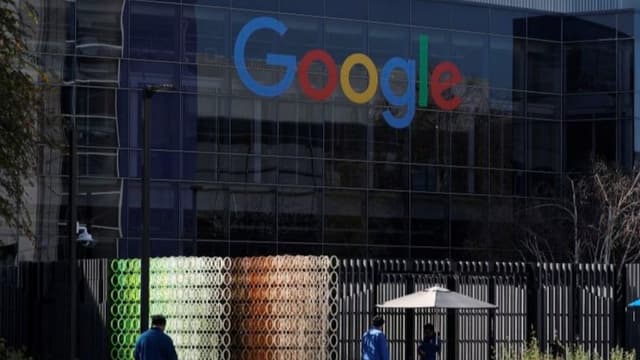 <span class="" word="グ">グ</span><span class="" word="ー">ー</span><span class="" word="グ">グ</span><span class="" word="ル">ル</span><ruby ><rb><span class="unknown" word="親会社">親会社</span></rb><rt>おやがいしゃ</rt></ruby><span class="" word="に">に</span><span class="" word="よ">よ</span><span class="" word="る">る</span><ruby ><rb><span class="unknown" word="異例">異例</span></rb><rt>いれい</rt></ruby><span class="" word="の">の</span><span class="" word="1">1</span><span class="" word="0">0</span><span class="" word="0">0</span><ruby ><rb><span class="jlpt-n5" word="年">年</span><span class="unknown" word="債">債</span></rb><rt>ねんさい</rt></ruby><ruby ><rb><span class="jlpt-n3" word="発行">発行</span></rb><rt>はっこう</rt></ruby>