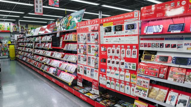 <ruby ><rb><span class="" word="2">2</span><span class="" word="0">0</span><span class="" word="2">2</span><span class="" word="5">5</span><span class="jlpt-n5" word="年">年</span></rb><rt>にせんにじゅうごねん</rt></ruby><span class="" word="、">、</span><ruby ><rb><span class="jlpt-n3" word="日本">日本</span></rb><rt>にほん</rt></ruby><span class="" word="で">で</span><span class="jlpt-n3" word="ゲーム">ゲーム</span><span class="" word="に">に</span><ruby ><rb><span class="" word="使">使</span></rb><rt>つか</rt></ruby><span class="" word="う">う</span><span class="" word="お">お</span><ruby ><rb><span class="" word="金">金</span></rb><rt>かね</rt></ruby><span class="" word="が">が</span><ruby ><rb><span class="jlpt-n3" word="一番">一番</span></rb><rt>いちばん</rt></ruby><ruby ><rb><span class="" word="多">多</span></rb><rt>おお</rt></ruby><span class="" word="く">く</span><span class="jlpt-n5" word="なる">なる</span>