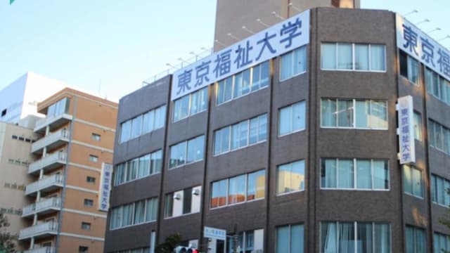 <ruby ><rb><span class="jlpt-n3" word="日本">日本</span></rb><rt>にほん</rt></ruby><span class="" word="、">、</span><ruby ><rb><span class="jlpt-n5" word="留学生">留学生</span></rb><rt>りゅうがくせい</rt></ruby><span class="" word="の">の</span><ruby ><rb><span class="jlpt-n5" word="学校">学校</span></rb><rt>がっこう</rt></ruby><span class="" word="を">を</span><span class="jlpt-n5" word="もっと">もっと</span><span class="jlpt-n5" word="よく">よく</span><ruby ><rb><span class="" word="見">見</span></rb><rt>み</rt></ruby><span class="" word="ま">ま</span><span class="" word="す">す</span>