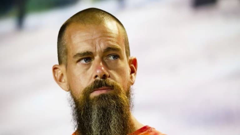 アメリカの会社ブロック、AIでたくさんの人をやめさせる