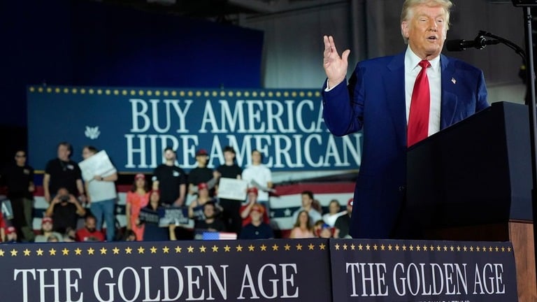 トランプ大統領、就任100日目の集会で成果を話す