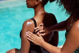 アメリカの日焼け止め、４つのうち１つだけが安全でよくきく