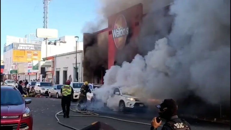 メキシコの店で火事　23人がなくなる