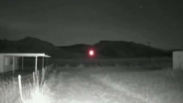 ハロウィーン直前に出現したオレンジ色の球体――メキシコで観測された未確認飛行現象をめぐる議論と波紋