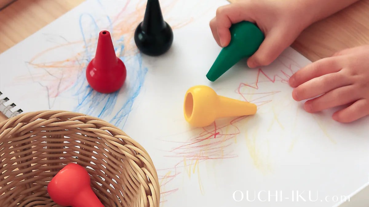 わたしの娘とえをかきます