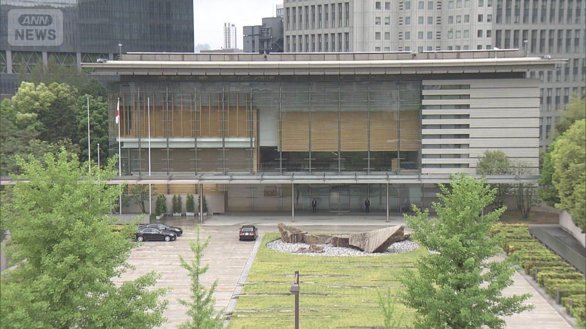 来年の日本の予算は122兆3000億円になります