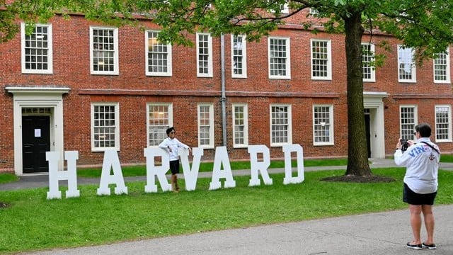 アメリカに行く日本人留学生が3千人少なくなる