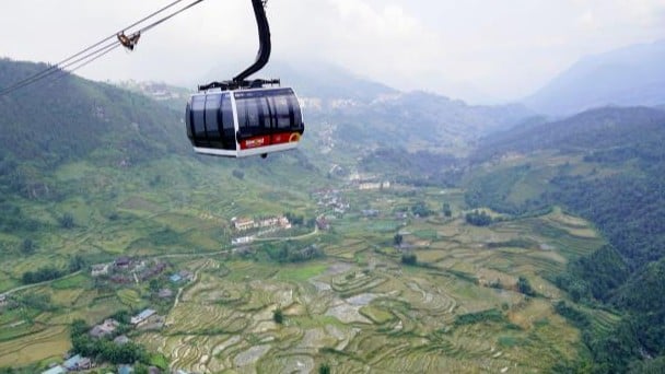 世界最長の高低差を誇るロープウェーで気軽に到達可能となったベトナム最高峰ファンシパン山