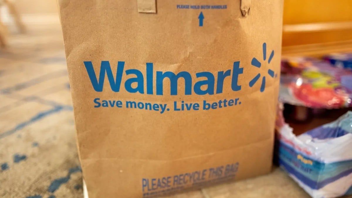 ウォルマート、時価総額1兆ドルをこえる