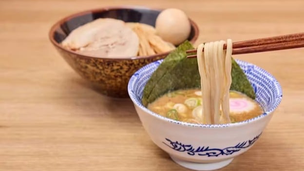 日本の牛丼のお店、ラーメンをはじめます
