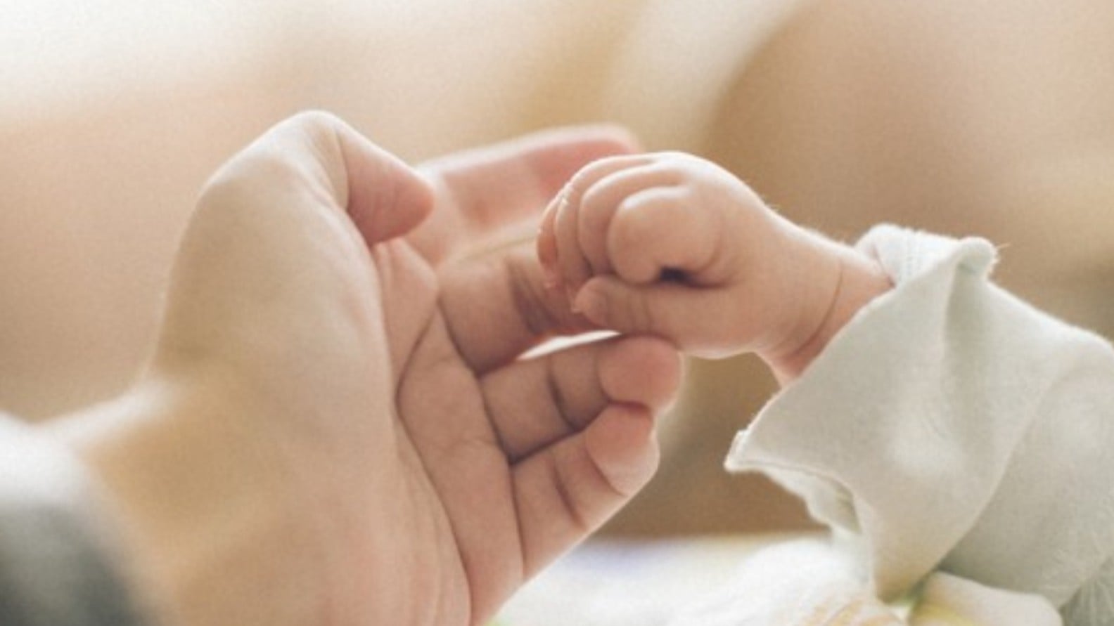 日本の若い女性の多くが「子どもはいらない」と考えている