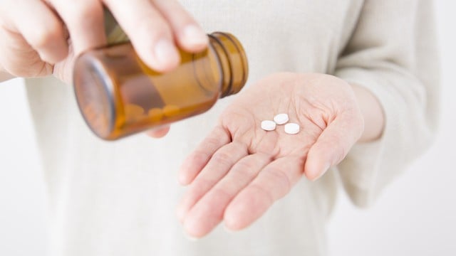 多くの女性が更年期の症状があっても病院に行かない